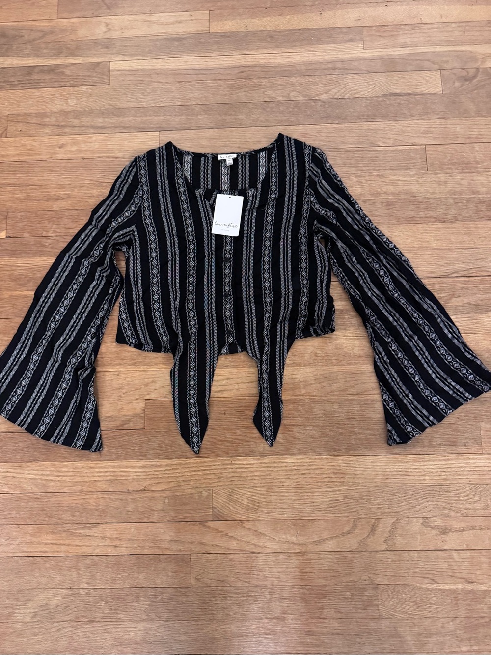 NWT Love Fire Women's Black Geometric Striped Tie-Front Bell Sleeve Top| S
 b27